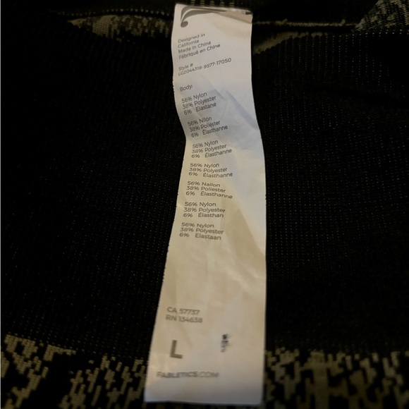 Fabletics high-waisted seamless snakeskin 7/8 legging, size large/10 - Picture 4 of 4